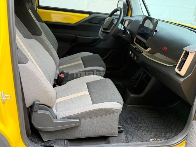 Vinfast VF3 Pin thuê T12/2024 màu Vàng xe odo 12000km siêu đẹp 