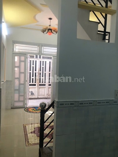 HẠ GIÁ Bán gấp nhà đúc 3PN, 2WC, đường Đặng Thúc Vịnh, Hóc Môn, 