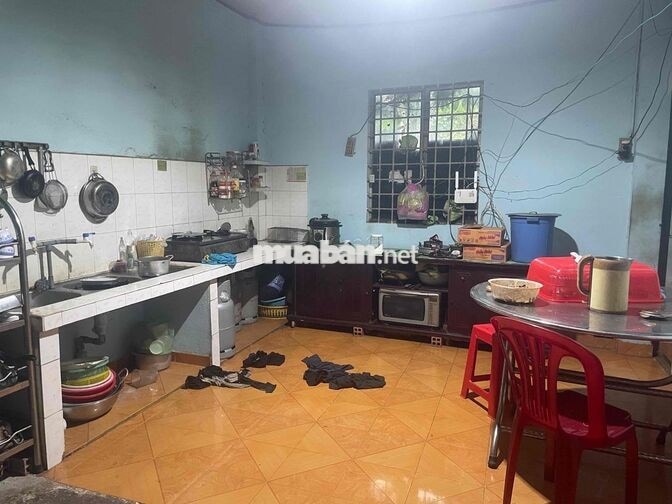 Nhà cấp 4 đang vay ngân hàng cần bán gấp để về quê