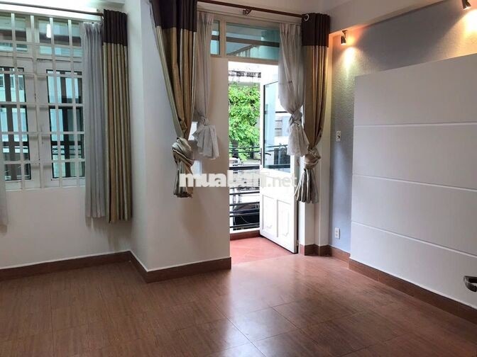 Cho thuê nhà nguyên căn MT 102 Bàu Cát 1, Phường 14, Quận Tân Bình. 