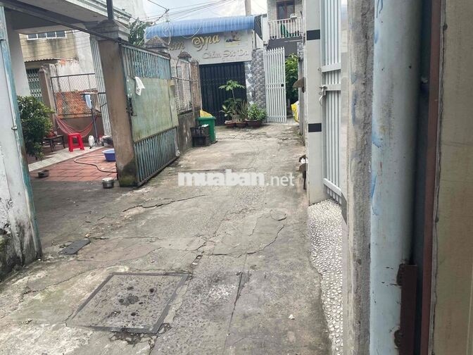 Nhà cấp 4 đang vay ngân hàng cần bán gấp để về quê