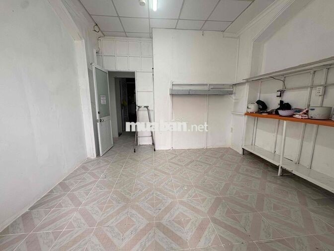 lầu 3 Cộng Hòa view đẹp giá 2.800.000