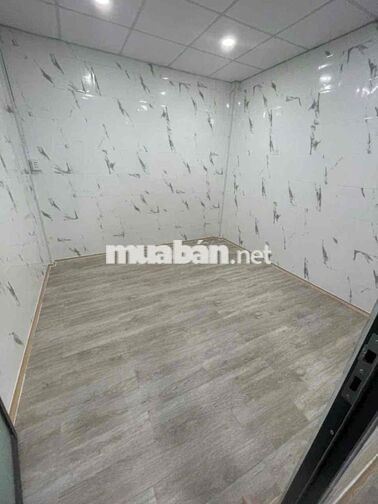 Nhà Mới Nội Thất Cơ Bản Tô Hiến Thành.P.13.Q.10. DT:4 X 11 1lầu 2PN