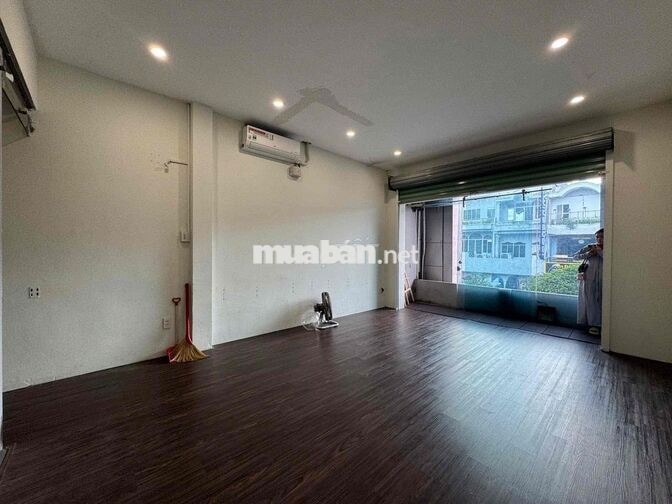 CHO THUÊ SÀN TRỐNG TẦNG 2 PHÙ HỢP LÀM VĂN PHÒNG - NAIL - SPA ĐƯỜNG D2