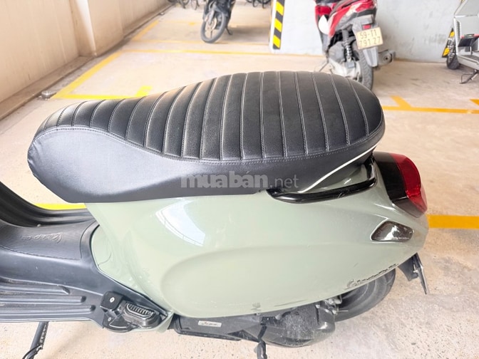 BÁN VESPA 125 ĐỜI 2022  CHỈ 15.300 KM GIÁ 58 TRIỆU