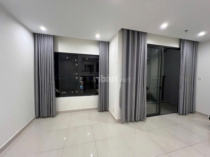 Cần cho thuê căn hộ Oriental Plaza - có 3PN 103m2, ko NT giá 13tr/th