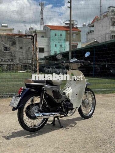 Xe máy Cup 50 Việt Nam Xám Trắng