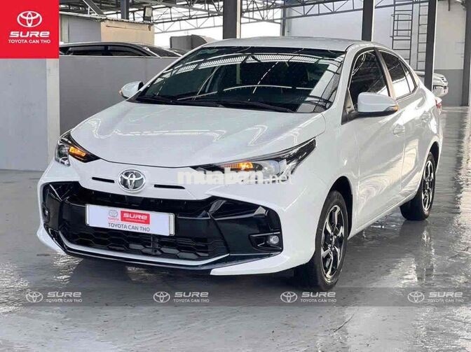 Toyota Vios E 2024 Trắng 11.000 km CHÍNH HÃNG