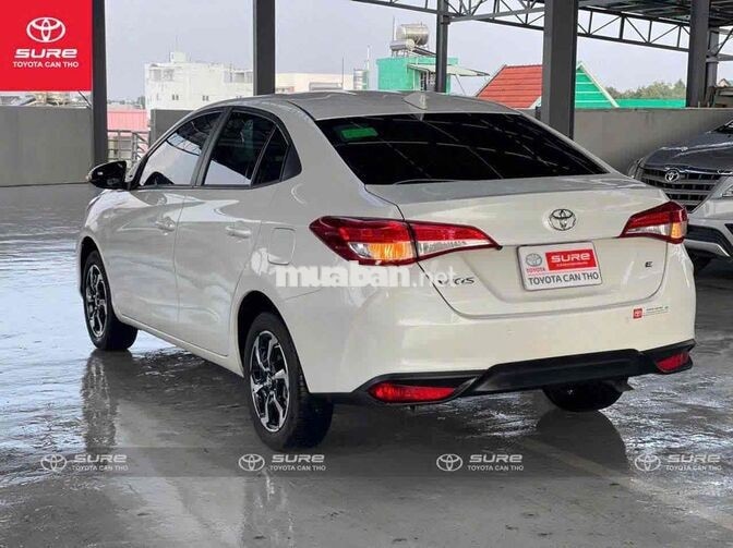 Toyota Vios E 2024 Trắng 11.000 km CHÍNH HÃNG