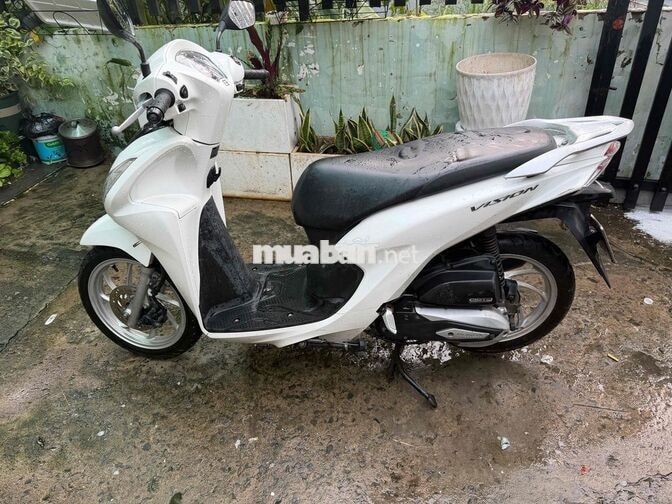 Honda Vision Trắng