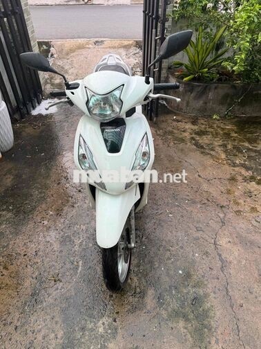 Honda Vision Trắng