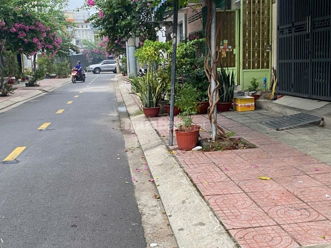 Bán nhà p5, Mỹ Tho (nay p.Đạo Thạnh), 4x14m, 2 tầng, giá 3,35ty 