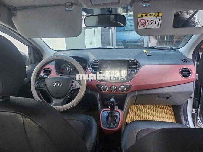 Hyundai i10 2017 Tự động Bạc