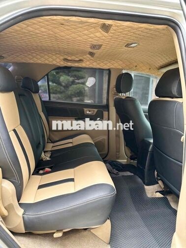 Toyota Fortuner 2015 Số sàn Dầu Bạc