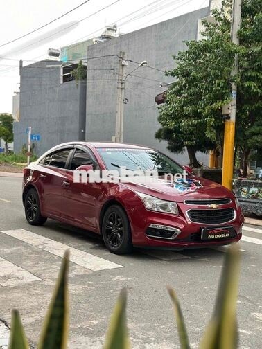 Chevrolet Cruze LT 2017 Số sàn Xăng Đỏ