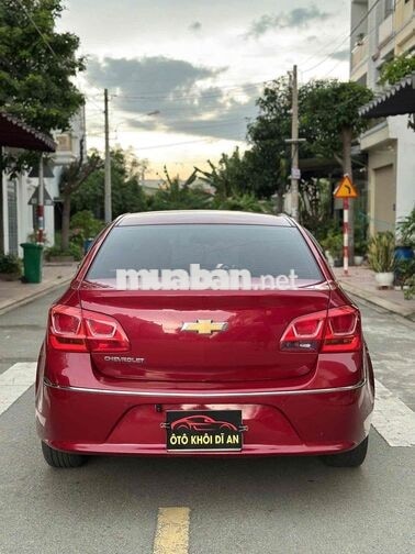 Chevrolet Cruze LT 2017 Số sàn Xăng Đỏ