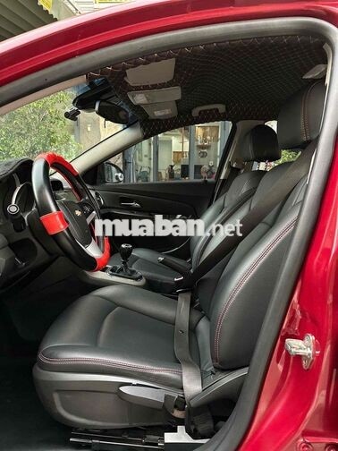 Chevrolet Cruze LT 2017 Số sàn Xăng Đỏ