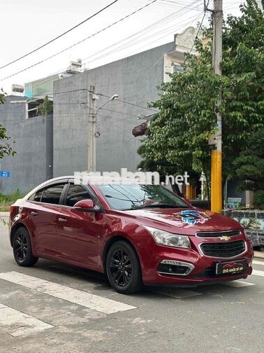 Chevrolet Cruze LT 2017 Số sàn Xăng Đỏ