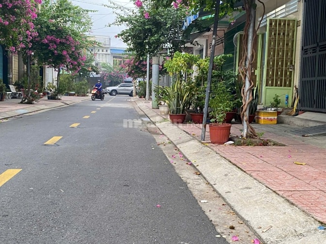 Bán nhà p5, Mỹ Tho (nay p.Đạo Thạnh), 4x14m, 2 tầng, giá 3,35ty 