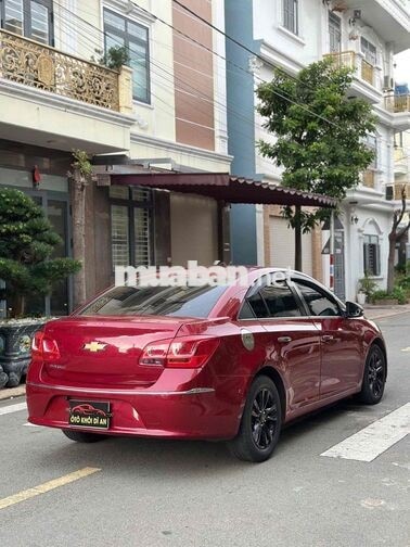 Chevrolet Cruze LT 2017 Số sàn Xăng Đỏ