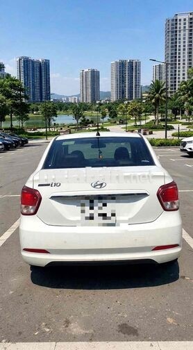 Hyundai I10 Sedan 2016 Tự động Trắng Nhập khẩu