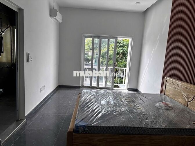 Cho thuê nhà 4PN Full nội thất Ecolakes Bến Cát, BD