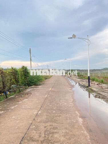 275m2 đất sát KCN Minh Hưng cách QL13 đúng 700m giá chỉ 2tr5/m2