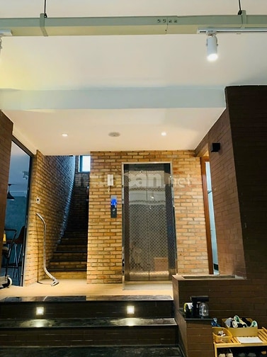 1000 m2 - CHO THUÊ VĂN PHÒNG, CÓ KHO ....TRƯỜNG HỌC, PHÒNG KHÁM