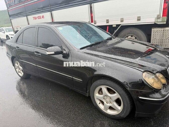 Mercedes-Benz C240 2005 Tự động Đen