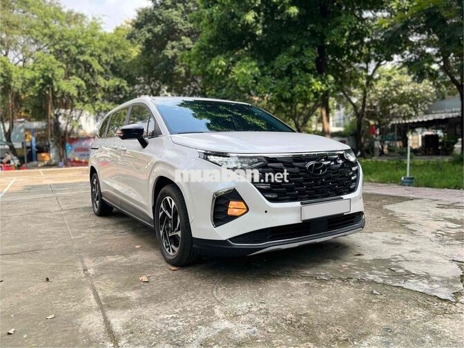 Hyundai Custin Cao cấp 2024 Trắng xe gia đình