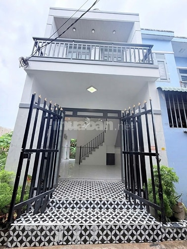 chính chủ bán lỗ nhà Hóc Môn 400tr, có sổ hồng riêng, gần Bà Điểm
