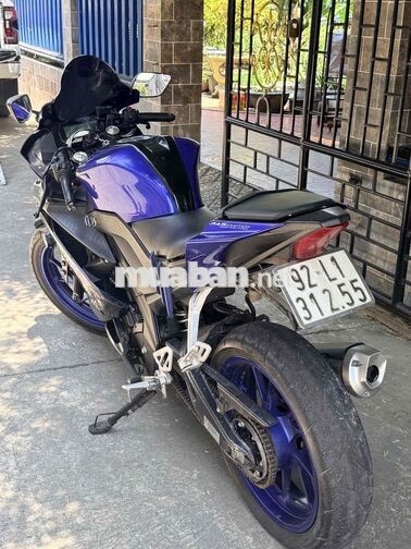 Yamaha R15 Xanh đen Xe côn tay