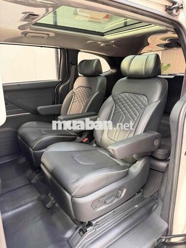 Hyundai Custin 2023 1.5 Đặc Biệt