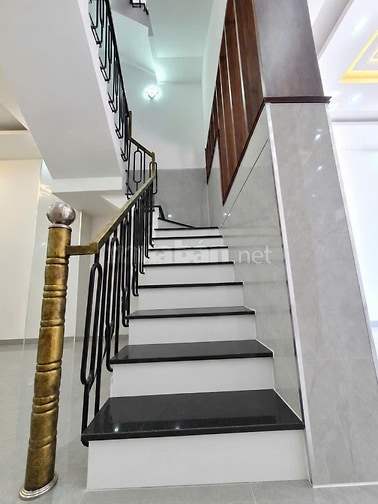chính chủ bán nhà mới xây hẻm 1502 nguyễn duy trinh