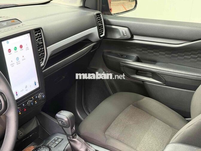 Ford Ranger Nextgen XLS 2024 AT 2 cầu
