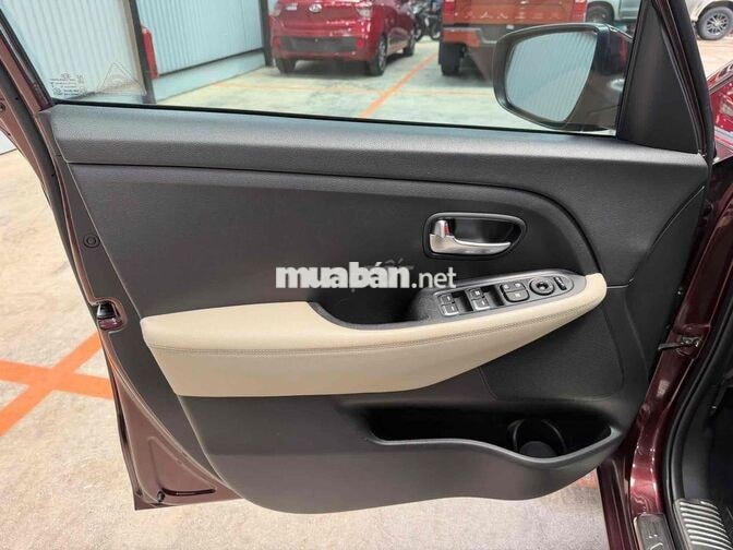 Kia Rondo 2019 AT xăng