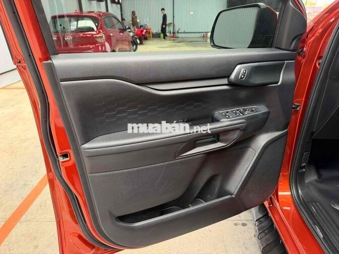 Ford Ranger Nextgen XLS 2024 AT 2 cầu