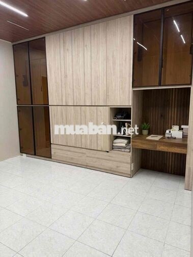 Cho thuê nhà nguyên căn 4 tầng hẻm ô tô Điện Biên Phủ