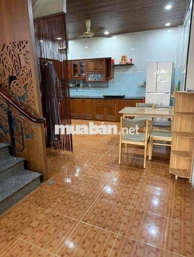 Cho thuê nhà nguyên căn 4 tầng hẻm ô tô Điện Biên Phủ