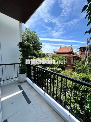 Cho thuê căn hộ 1 phòng ngủ mới- Ban công- Ngay Thanh Khê