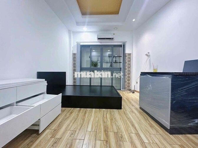 CĂN HỘ STUDIO mới khai trương mặt tiền Quận 5 Full NT có ban công lớn