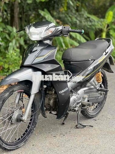 Yamaha Sirius Đen
