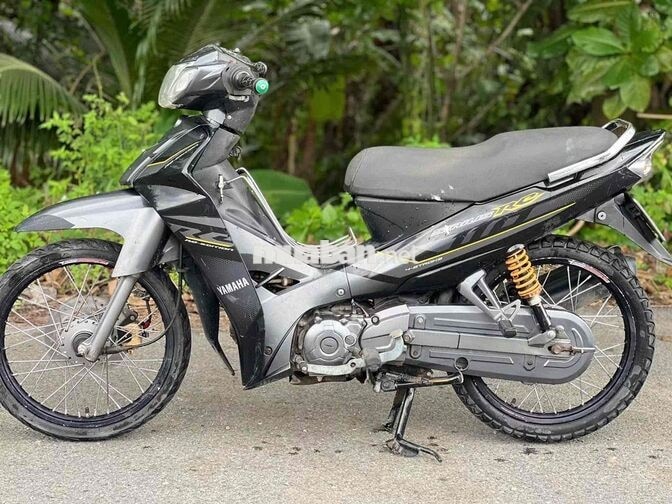Yamaha Sirius Đen