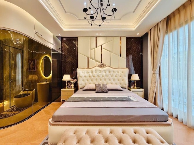 Xe hơi để trong Nhà 5 lầu tuyệt đẹp Cao cấp hẻm sát Mặt tiền Phạm Văn 
