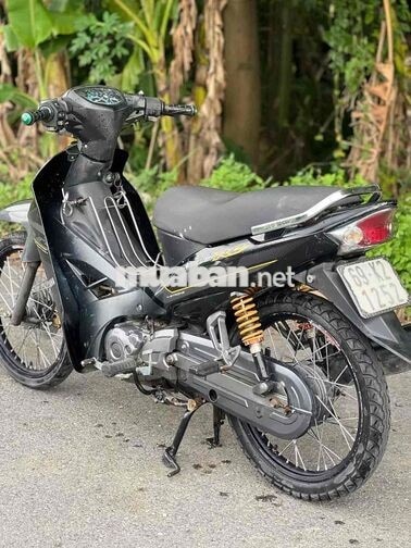 Yamaha Sirius Đen