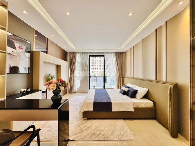 Xe hơi để trong Nhà 5 lầu tuyệt đẹp Cao cấp hẻm Quang Trung, P14, Q.Gò