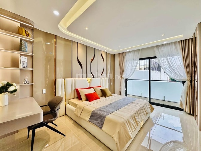 Xe hơi để trong Nhà 5 lầu tuyệt đẹp Cao cấp hẻm Quang Trung, P14, Q.Gò