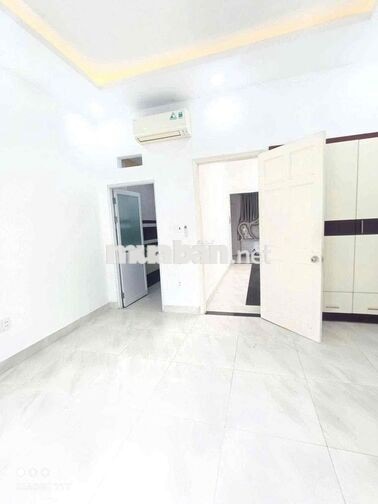 Cho thuê nhà 3 tầng 4PN HXH KDC HỒNG LONG Hiệp Bình Gần Vạn Phúc City