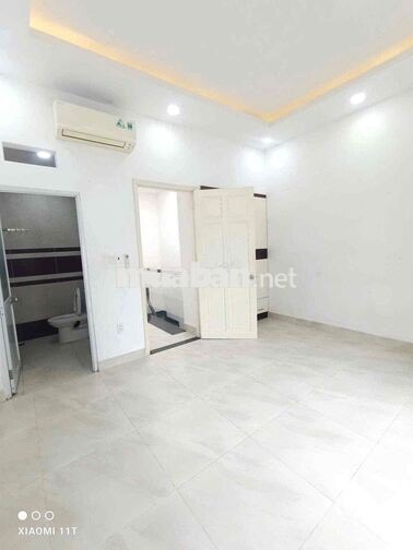 Cho thuê nhà 3 tầng 4PN HXH KDC HỒNG LONG Hiệp Bình Gần Vạn Phúc City