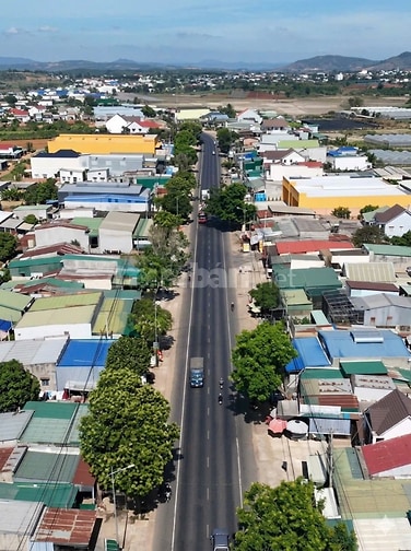 Chủ ngộp bán gấp 3000m2 đất kho xưởng sát QL20 Đức Trọng